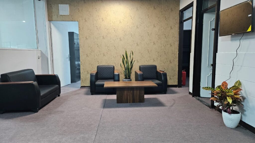 خوابگاه پسرانه مترو شریعتی